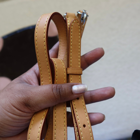 Louis Vuitton Vernis Crossbody Bag VERY GOOD - Picture 6 of 15